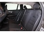 Volvo V60 B3 Momentum Advantage - IntelliSafe Assist - Parkeercamera achter - Parkeersensoren voor & achter - Draadloze tel. lader - High Performance audio - 17' LMV