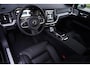 Volvo V60 2.0 T8 Plug-in hybrid AWD Ultra | Bowers & Wilkins  | Massagefunctie voorstoelen | Extra getint glas achter  | 19" 5-triplespaaks Glossy | Nappa Leder met ventilatie |