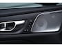 Volvo V60 2.0 T8 Plug-in hybrid AWD Ultra | Bowers & Wilkins  | Massagefunctie voorstoelen | Extra getint glas achter  | 19" 5-triplespaaks Glossy | Nappa Leder met ventilatie |