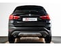 BMW X1 sDrive20i High Executive xLine - Panoramadak - Cruise control - Head up - Park Assistant - Sportstoelen - Elektrisch verwarmde voorstoelen - Getinte ruiten - Hifi - Stuurwielrand verwarmd - Armsteun voor -