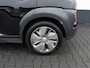 Hyundai Kona Electric EV 204pk Fashion 64 kWh 3-fase | SOH 100% | Head up | Achteruitrijcamera | Trekhaak