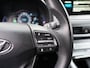 Hyundai Kona Electric EV 204pk Fashion 64 kWh 3-fase | SOH 100% | Head up | Achteruitrijcamera | Trekhaak