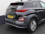 Hyundai Kona Electric EV 204pk Fashion 64 kWh 3-fase | SOH 100% | Head up | Achteruitrijcamera | Trekhaak