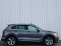 Volkswagen Tiguan 2.0 TSI 190pk 4Motion Highline Business R | Panoramadak | 4-Motion | Trekhaak | All-season Banden | Carplay | Virtual Cockpit