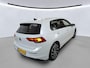 Volkswagen Golf 1.0 TSI Life | Panorama/schuifdak | 17" Ventura | afn Trekhaak |