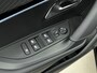 Peugeot e-2008 EV GT 50 kWh | Camera | Adaptieve Cruise Control | SOH 98,2% | CarPlay | Stoelverwarming | Alcantara Bekleding | Full Led Koplampen