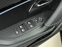 Peugeot e-2008 EV GT 50 kWh | Camera | Adaptieve Cruise Control | CarPlay | Stoelverwarming | Alcantara Bekleding | Full Led Koplampen