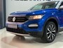 Volkswagen T-Roc 1.0 TSI Style / Navigatie full map Apple CarPlay / Airconditioning / Parkeer sensoren / etc..