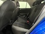 Volkswagen T-Roc 1.0 TSI Style / Navigatie full map Apple CarPlay / Airconditioning / Parkeer sensoren / etc..