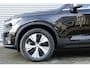 Volvo XC40 T4 Recharge Inscription | Trekhaak | Panoramadak met schuif-/kantelfunctie | Verwarmbare voorstoelen en stuurwiel | Premium audio by Harman Kardon | Interieur voorverwarming | Adaptieve Cruise Control| Elektrisch bedienbare voorstoelen | Rondomzicht Camera | Park Assist voor en Achter