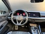 Volkswagen Golf 1.5 eTSI R-Line Pano IQlights Carplay Sfeer