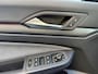 Volkswagen Golf 1.5 eTSI R-Line Pano IQlights Carplay Sfeer