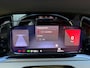 Volkswagen Golf 1.5 eTSI R-Line Pano IQlights Carplay Sfeer