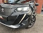 Peugeot 2008 1.2 PureTech Allure // LED // CRUISE // HALF LEDER // CAMERA+SENSOREN // NAVI+CARPLAY// STOELVERWARMING //