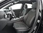 Mercedes-Benz A-klasse 180 Star Edition AMG Line | Panorama - Schuifdak | Head-Up Display | Memoryseats | 360° Camera | Multibeam Led | Stuurwiel Verwarmd | Nightpakket | 19" Lichtmetalen AMG Velgen