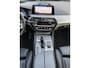 BMW 5-Serie Touring 530d xDrive High Executive Panoramadak/Cruise/Trekhaak/Camera/Led/Top staat/DLR onderhouden