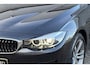BMW 3-Serie Gran Turismo 320i Executive Edition / Nederlandse Auto / Eerste eigenaar / Sport-Line / Electrisch Schuifdak / Stoelverwarming / Parkeersensoren / Parkeercamera / Lederen Bekeding / Navigatie /
