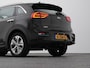 Kia Niro EV e-Niro DynamicLine 64 kWh | CAMERA | ADAPTIVE | KEYLESS | STOEL- EN STUURVERW. | TREKHAAK