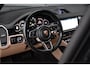 Porsche Cayenne 3.0 E-Hybrid 462pk Sport Chrono | Pano | ACC | Matrix PDLS+ | 360 Camera | Alcantara hemel | Luchtvering |