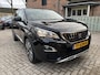 Peugeot 3008 1.2 PureTech Blue Lease Premium Leer Trekhaak