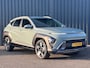 Hyundai Kona 1.6 GDI HEV 141pk DCT Comfort Smart I Stoelverwarming | Stuurverwarming | Navigatie | Camera Achter | Adaptive Cruise Control | Parkeersensoren |