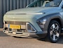 Hyundai Kona 1.6 GDI HEV 141pk DCT Comfort Smart I Stoelverwarming | Stuurverwarming | Navigatie | Camera Achter | Adaptive Cruise Control | Parkeersensoren |