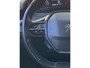 Peugeot 2008 1.2 PureTech Active Pack - Navigatie / Apple CarPlay I Airco I 18" Sport velgen LED I PDC I Dealer onderhouden