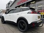 Peugeot 2008 1.2 PureTech Active Pack - Navigatie / Apple CarPlay I Airco I 18" Sport velgen LED I PDC I Dealer onderhouden
