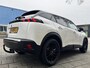 Peugeot 2008 1.2 PureTech Active Pack - Navigatie / Apple CarPlay I Airco I 18" Sport velgen LED I PDC I Dealer onderhouden