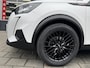 Peugeot 2008 1.2 PureTech Active Pack - Navigatie / Apple CarPlay I Airco I 18" Sport velgen LED I PDC I Dealer onderhouden