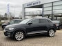 Volkswagen T-Roc 1.5 TSI 150 pk Sport Navigatie Camera 18 Inch Velgen Virtual Dash ACC DAB Sport Stoelen Donkere Hemel Getint Glas NL Auto