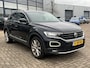 Volkswagen T-Roc 1.5 TSI 150 pk Sport Navigatie Camera 18 Inch Velgen Virtual Dash ACC DAB Sport Stoelen Donkere Hemel Getint Glas NL Auto