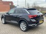 Volkswagen T-Roc 1.5 TSI 150 pk Automaat Sport Navigatie Camera 18 Inch Velgen Virtual Cockpit ACC DAB Sport Stoelen Donkere Hemel Getint Glas NL Auto