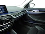 BMW 5-Serie Touring 520i Sportline /  Standkachel / Sportstoelen / Park assist / Camera / Alu wielen 18 inch