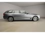 BMW 5-Serie Touring 520i Sportline /  Standkachel / Sportstoelen / Park assist / Camera / Alu wielen 18 inch