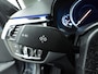 BMW 5-Serie Touring 520i Sportline /  Standkachel / Sportstoelen / Park assist / Camera / Alu wielen 18 inch