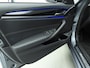 BMW 5-Serie Touring 520i Sportline /  Standkachel / Sportstoelen / Park assist / Camera / Alu wielen 18 inch