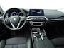 BMW 5-Serie Touring 520i Sportline /  Standkachel / Sportstoelen / Park assist / Camera / Alu wielen 18 inch