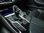 BMW 5-Serie Touring 520i Sportline /  Standkachel / Sportstoelen / Park assist / Camera / Alu wielen 18 inch