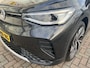 Volkswagen ID.4 First Max 77 kWh / 92 % SOH/ AUTOMAAT/ PANO/ TREKHAAK/ ELEK.KLEP/ MEMORY SEAT/ PARK.SENSOR.V+A/ 360 CAMERA/ STUUR+STOEL VERWARM./ KEYLESS/ DODE HOEK/ HEAD-UP/ ACC/ APP-CONNECT/ DAB/ NAVI/ LED/ ISOFIX/ 20'' LM