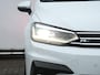 Volkswagen Touran 1.4 TSI Highline 7p 150pk DSG | R-Line | Navigatie | Spiegelpakket | Trekhaak | Side Assist | Panoramadak | Climate control | Cruise control |
