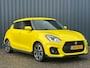 Suzuki Swift 1.4 Boosterjet 140pk Sport I Winterset I Stoelverwarming I Keyless Entry I Adaptieve Cruise I Camera I Navigatie I Climate Control I