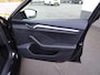 Skoda Octavia Combi 1.5 TSI First Edition Automatische airco, navigatie, carplay, parkeersensoren, licht metalen velgen, cruise controle,  geen import, enz.