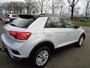 Volkswagen T-Roc TSI 110pk Style Navi Clima Trekhaak PDC NL-Auto