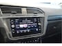 Volkswagen Tiguan 1.5 TSI ACT R-LINE navi camera leer pano trekhaak !!