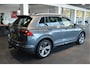 Volkswagen Tiguan 1.5 TSI ACT R-LINE navi camera leer pano trekhaak !!