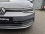 Volkswagen Golf 1.5 TSI Style 150pk Panoramadak / IQ LED verlichting / App-connect / Navigatie High / Parkeersensoren