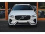 Volvo XC60 T6 Hybride AWD Plus Dark | Luchtvering | Panoramadak | Stoel + Stuurverwarming | Camera | Pilot-Assist |