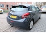 Peugeot 208 1.2 PureTech Active Automaat. Trekhaak, lage km stand.
