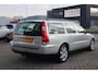 Volvo V70 2.4 Momentum DEALER ONDERHOUDEN !!